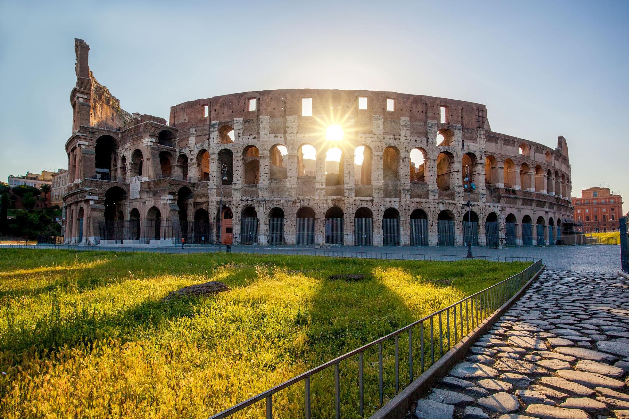Best Time to Visit the Colosseum: A Month-by-Month Guide
