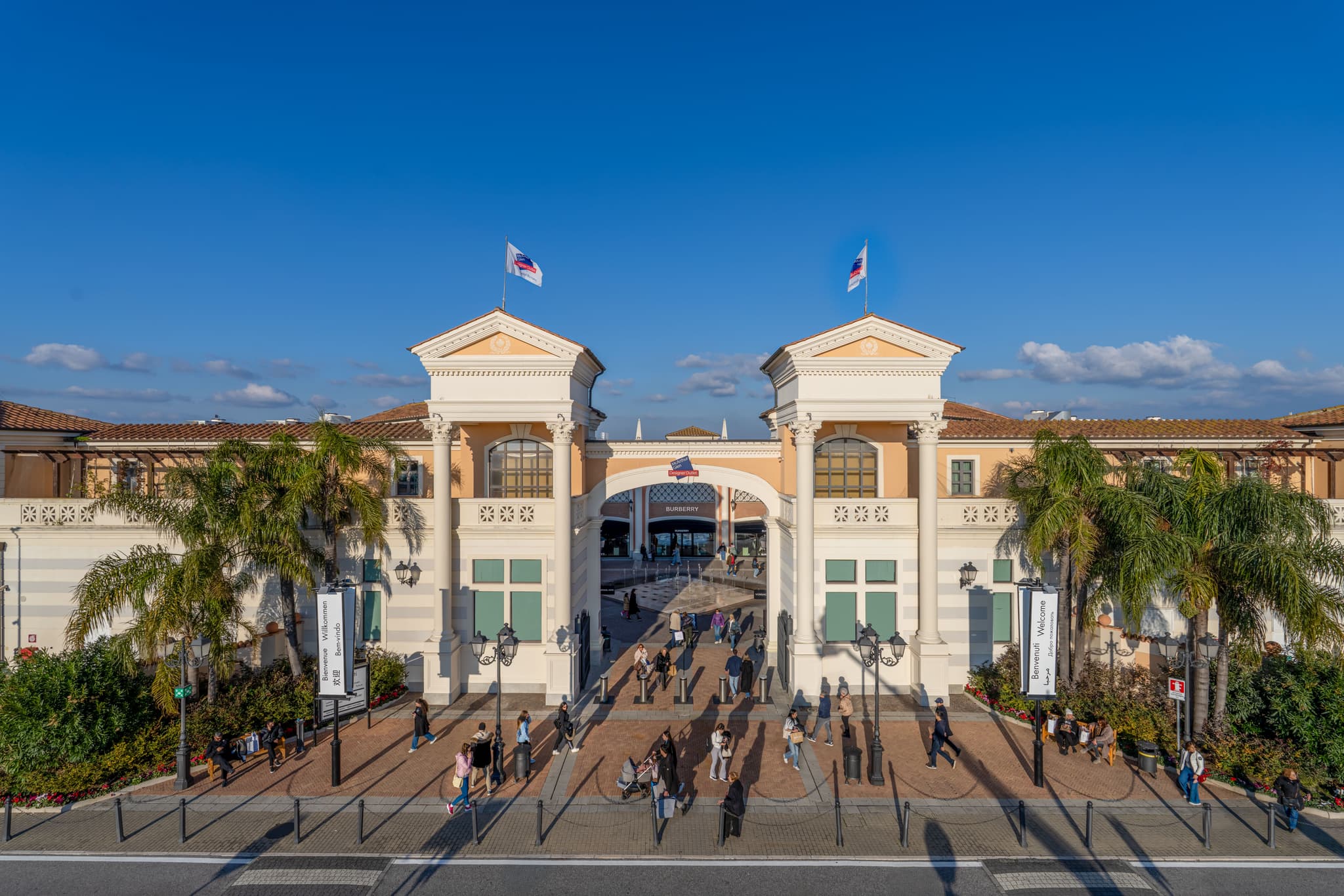 Rome: VIP Shopping Experience at Castel Romano Designer Outlet with Private Car
